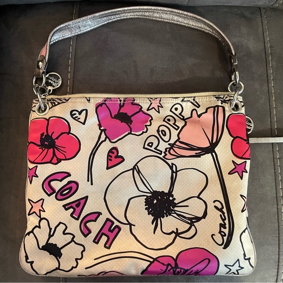 Rare Coach Poppy bag. Has shoulder strap & removable crossbody adjustable strap. - Picture 4 of 6